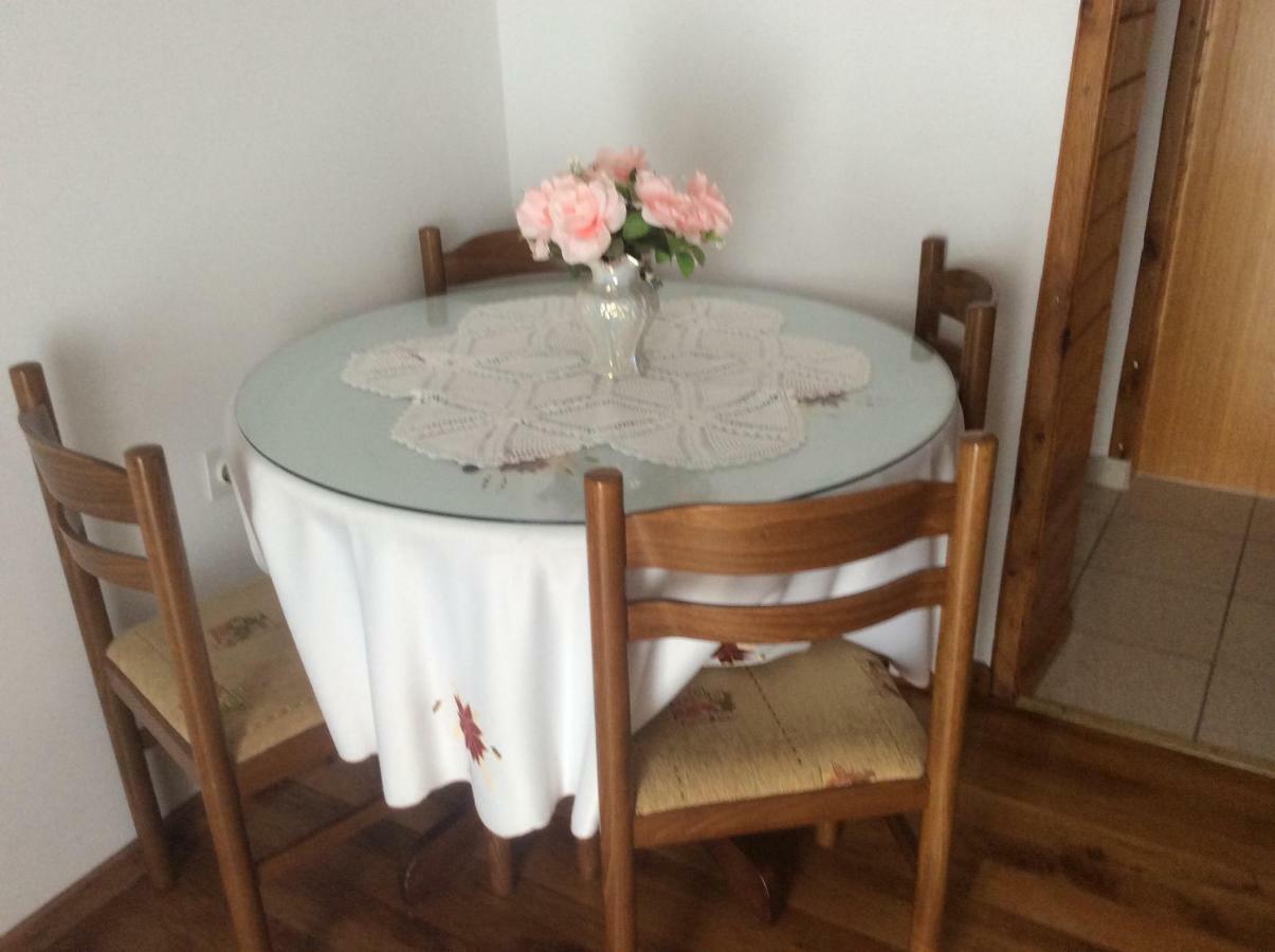 קרלובג Apartman Nadia מראה חיצוני תמונה